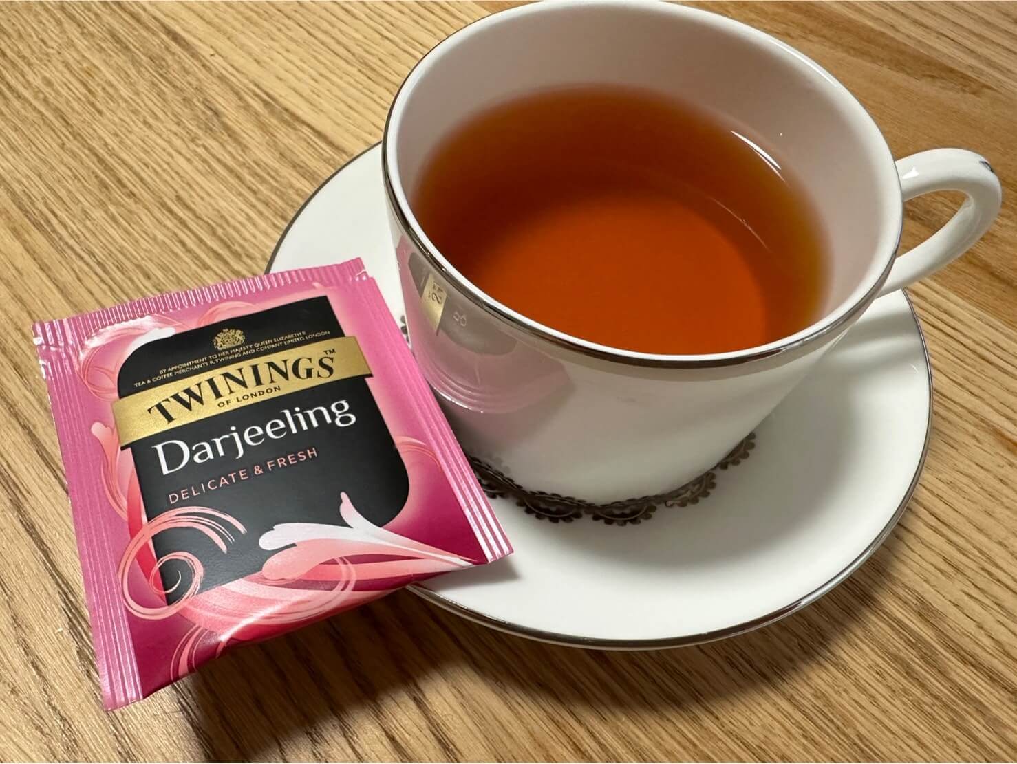 【トワイニング】ダージリンの口コミと評判はまずい?実際に飲んでみた 紅茶の口コミまとめブログ