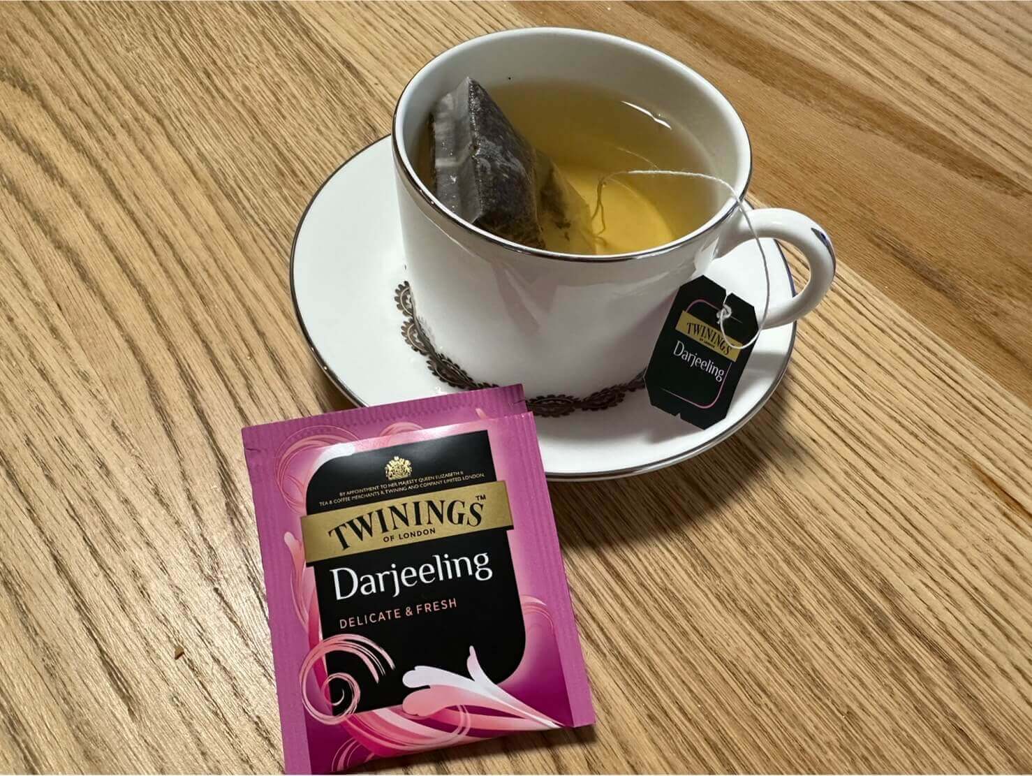 【トワイニング】ダージリンの口コミと評判はまずい?実際に飲んでみた 紅茶の口コミまとめブログ